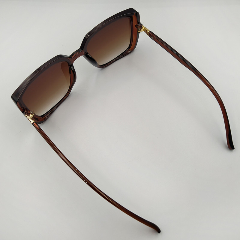 Женские солнцезащитные очки 025