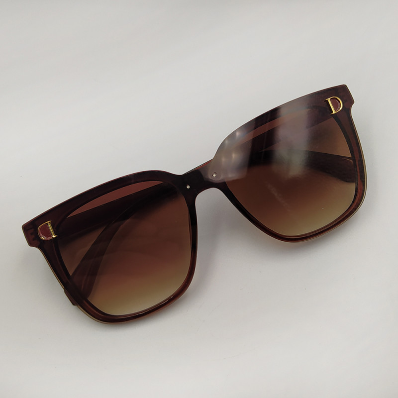 Женские солнцезащитные очки 036