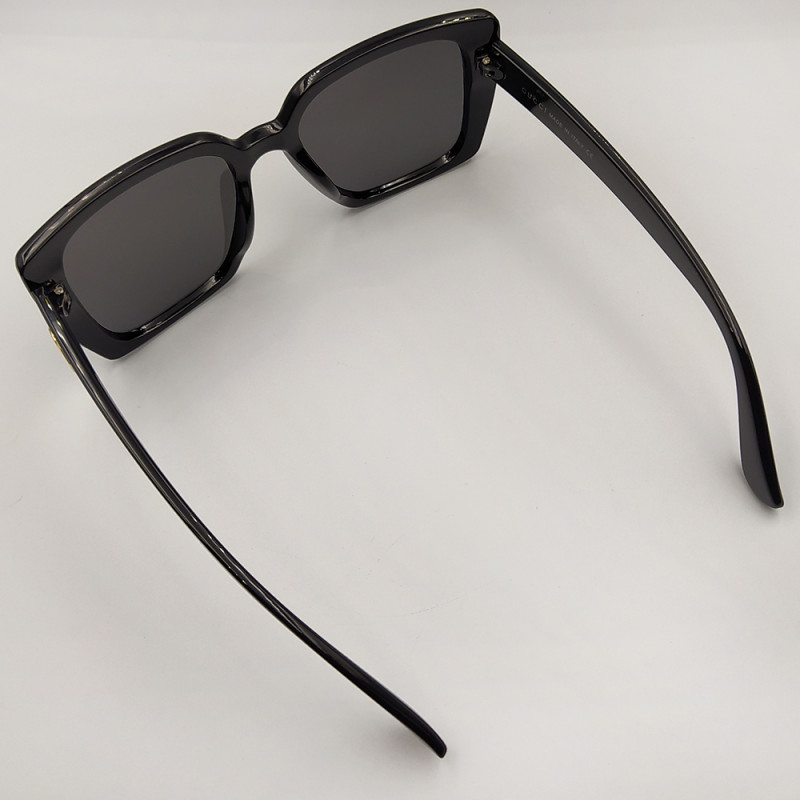 Женские солнцезащитные очки 041