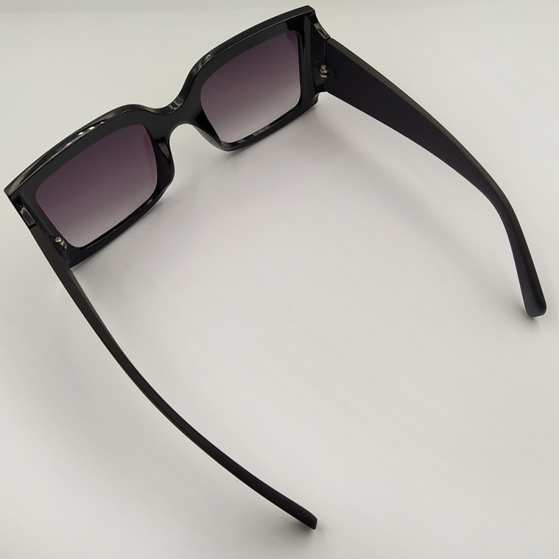 Женские солнцезащитные очки 045