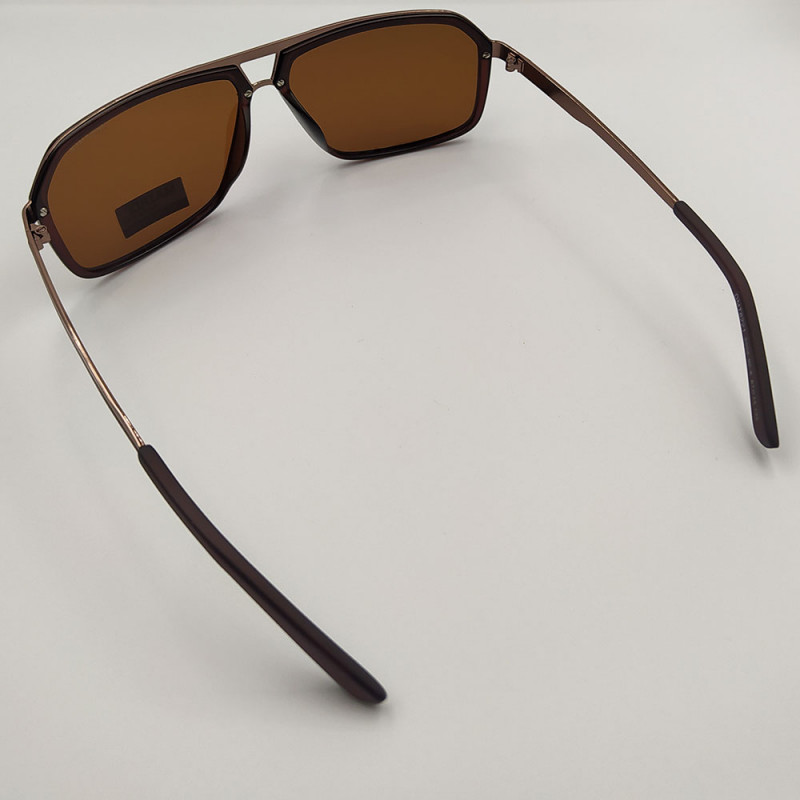 Солнцезащитные очки Matrix Polarized DMT8221. Коричневый