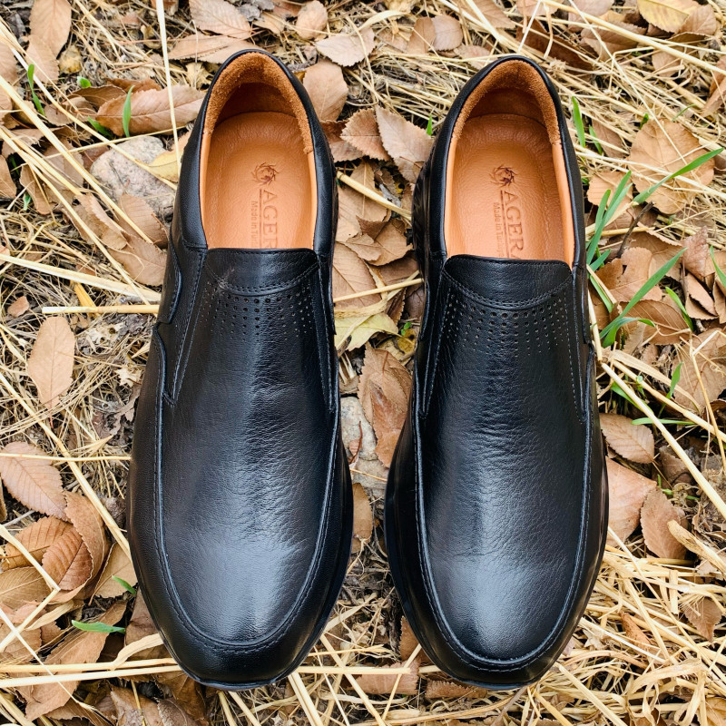 Мужские кроссовки из натуральной кожи M12033. Чёрный