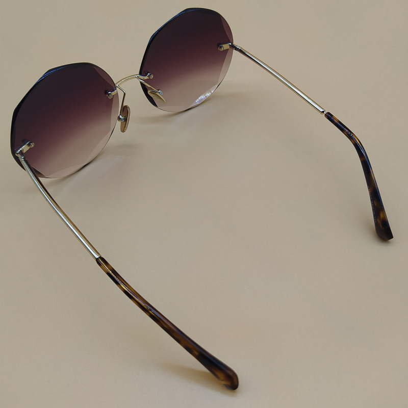 Женские солнцезащитные очки  