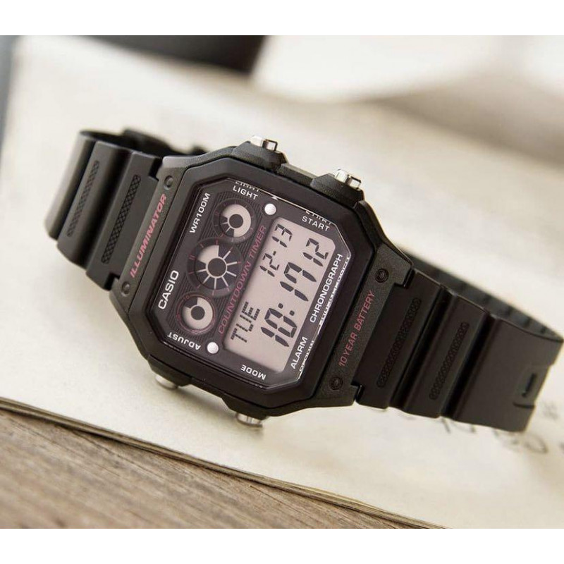 Мужские часы Casio AE-1300WH-1A2VDF